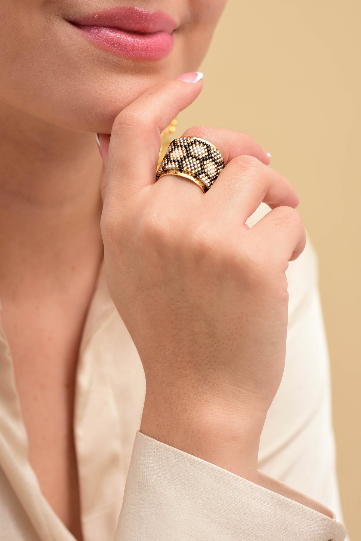 Anillo Miyuki AM120826